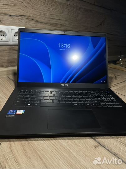Ноутбук MSI modern 15