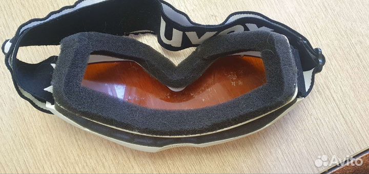Горнолыжные очки uvex