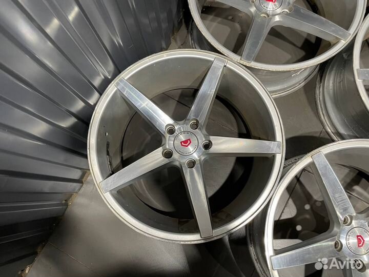 Диски литые Vossen VPS-303 8.5 x R18