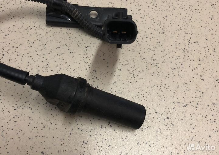 Датчик коленвала kia rio 3 Hyundai solaris