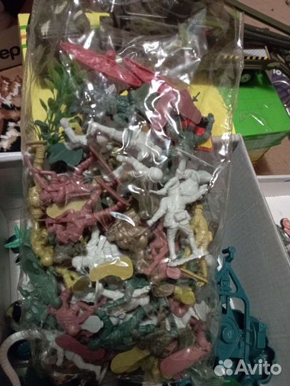 Детские игрушки