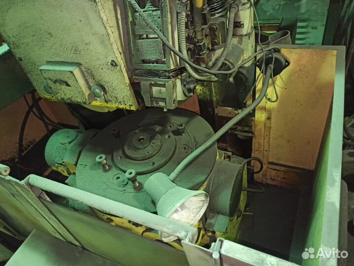 Станок заточной для зуборезных головок 3М666вф2