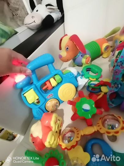 Большой пакет игрушек,хороших