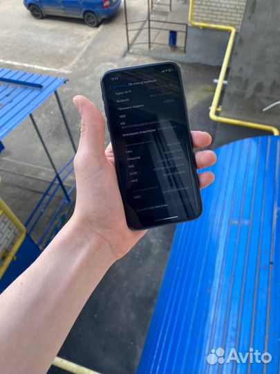 iPhone Xr, 64 ГБ