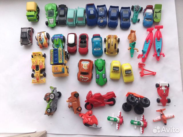 Киндер сюрпризы, машинки