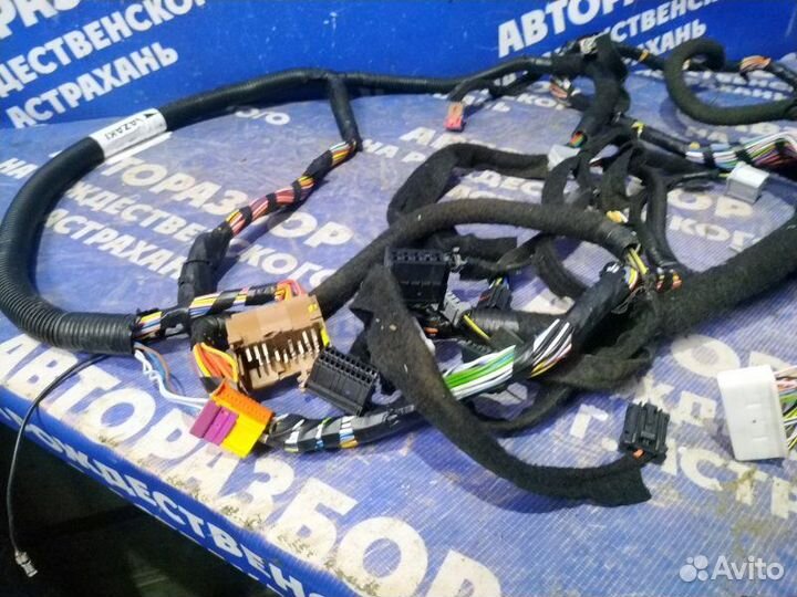 Проводка салона Ваз Лада Веста Кросс седан H4MD429