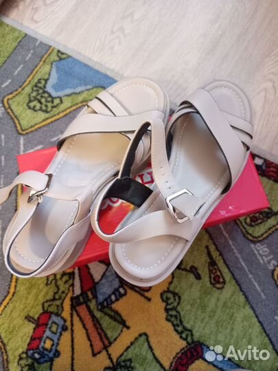 Босоножки женские 37 размер