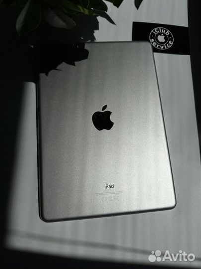 iPad 6Gen 2018 32Gb Silver б/у