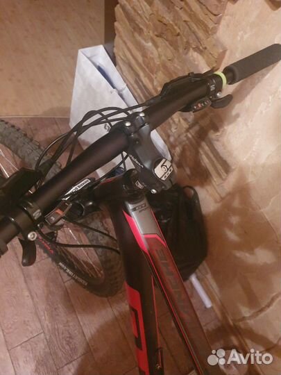 Gt avalanche sport L 27,5