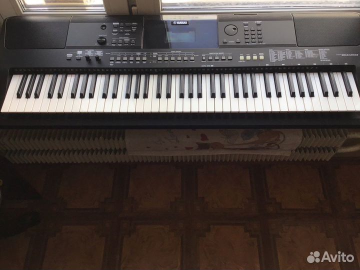 Yamaha PSR-E463