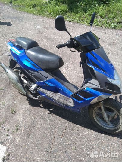 Скутер Рейсер