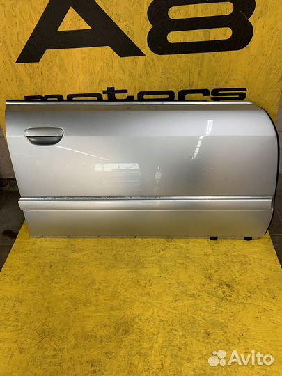 Дверь передняя правая Audi A8 D2 4D0831052A