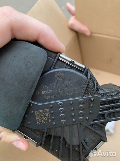 Дроссельная заслонка Chevrolet Aveo 96476990 1.4