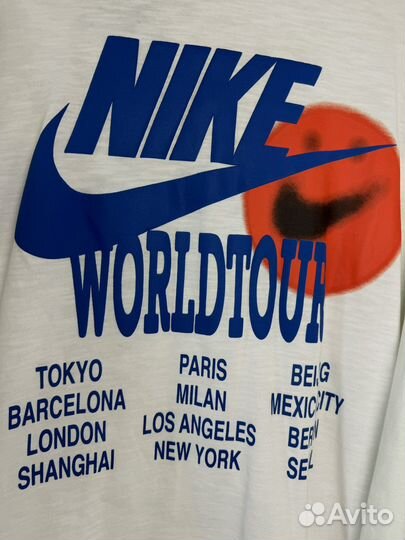 Лонгслив Nike Sportswear Worldtour