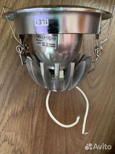 Светильник встраиваемый