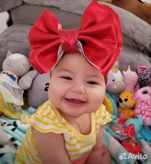 Шапочка для девочки новая