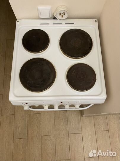 Электрическая плита DE Luxe Белая