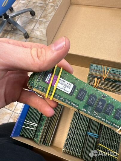 Оперативная память DDR3 2GB 100шт