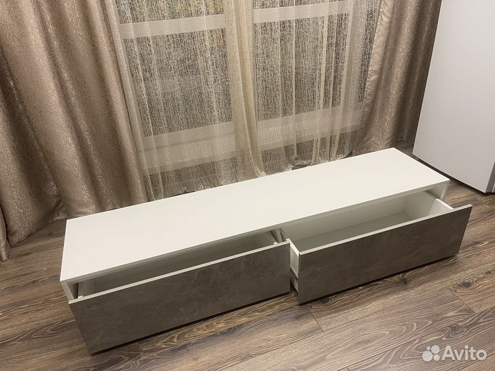 Полка настенная навесная