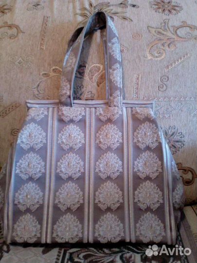 Вязанные сумки и игрушки