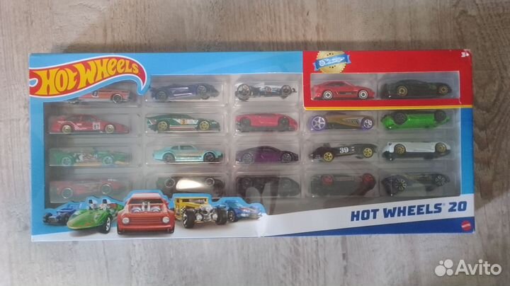 Набор моделек машин Hot wheels
