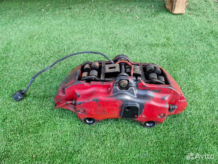 208432063A Volkswagen Touareg Суппорт 2002 2010 20