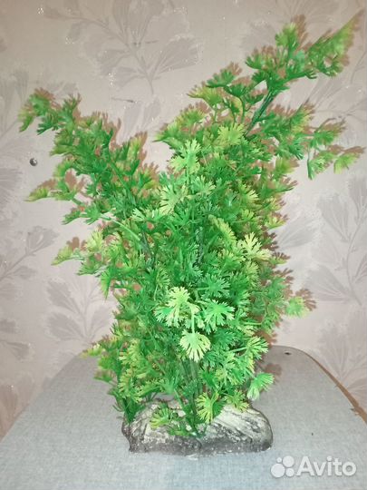 Искусственные растения в аквариум