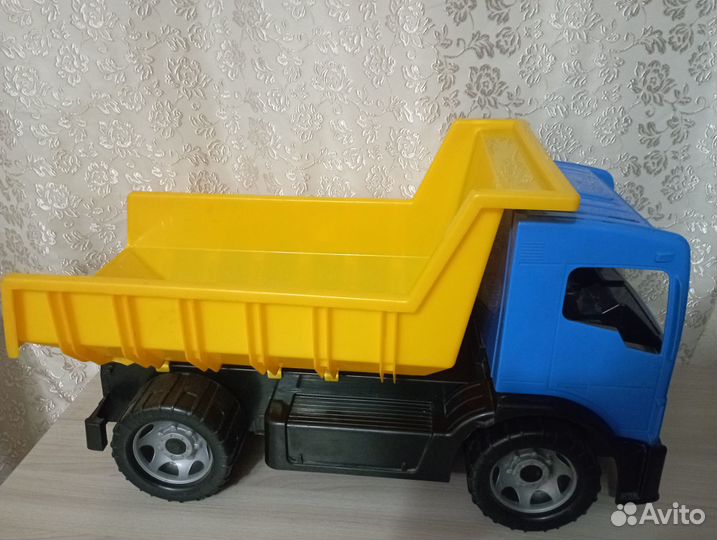 Детские машинки игрушки большие