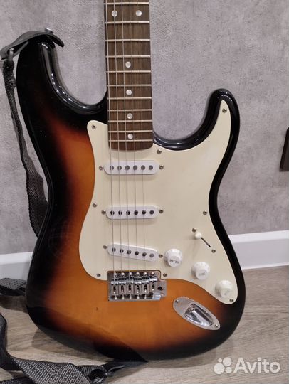 Гитара fender stratocaster