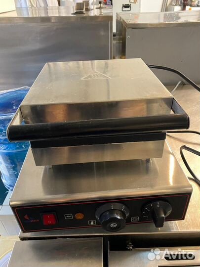 Вафельница для бельгийских вафель