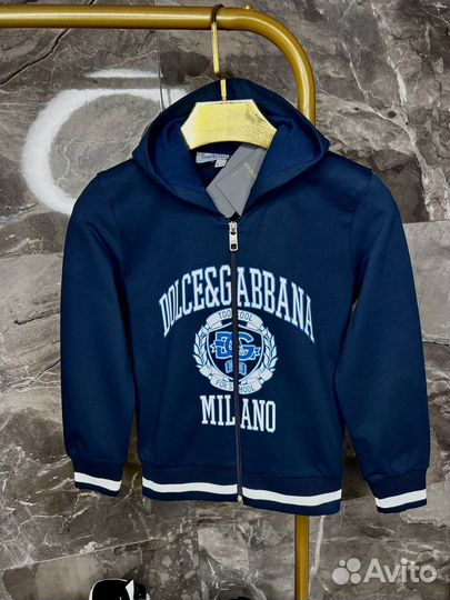 Шикарный спортивный костюм на весну dolce&gabbana