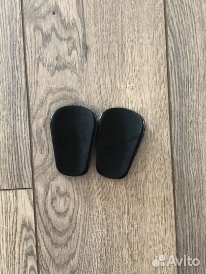 Футбольные щитки мини