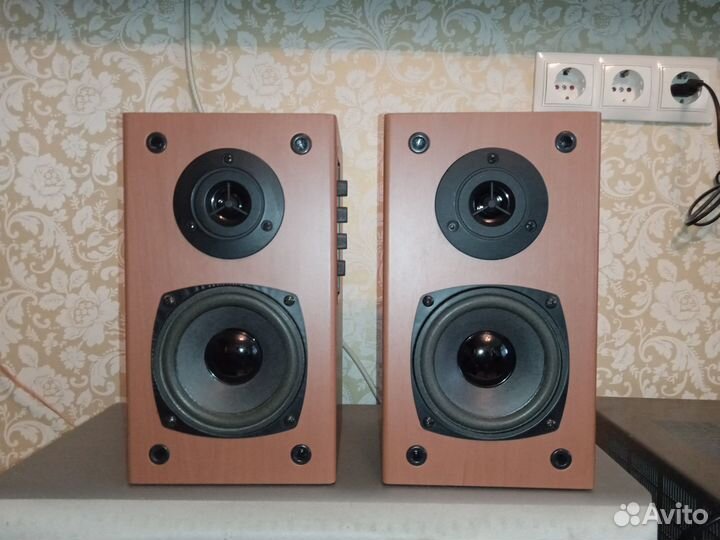 Активные колонки 2.0 Sven sps 611s (36 Вт)