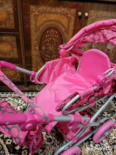 Кукольная коляска для куклы