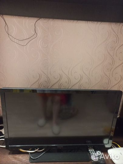 Продаю б/у телевизор Phillips