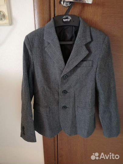 Школьная форма для мальчика серая