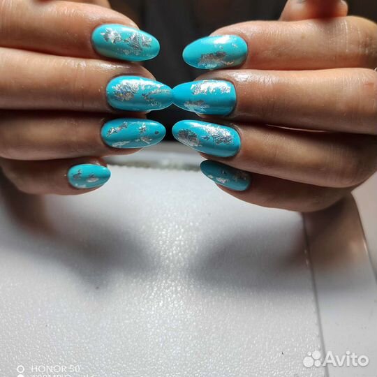 Маникюр с покрытием гель-лаком