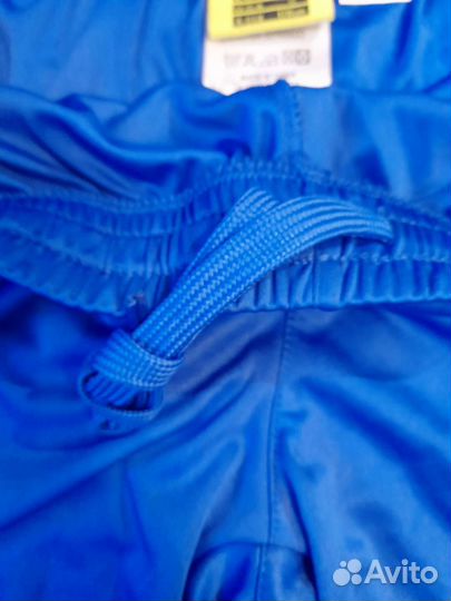 Футбольные шорты