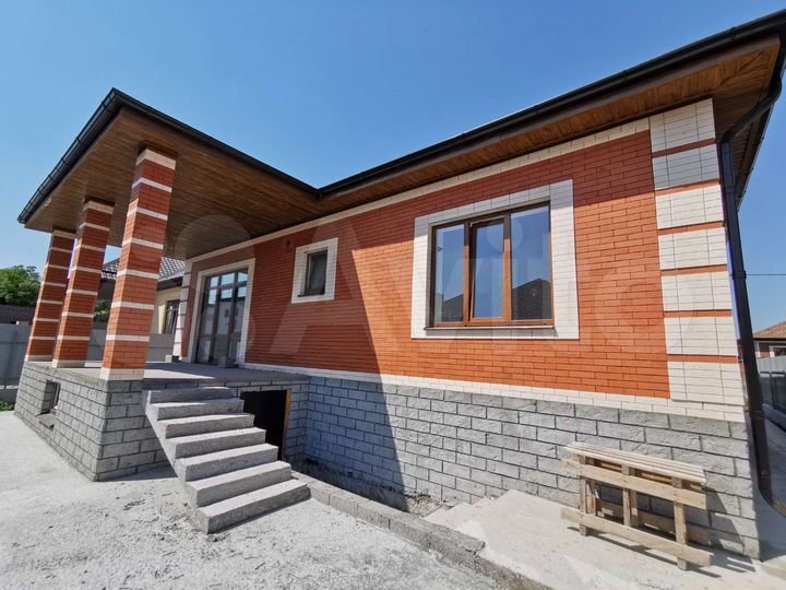 Дом 168,2 м² на участке 5 сот.