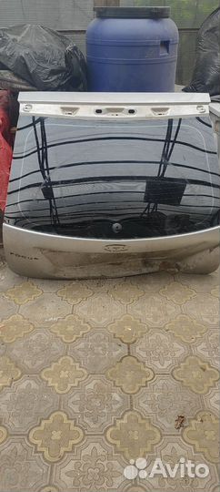 Стекло лобовое заднее Ford Focus 2