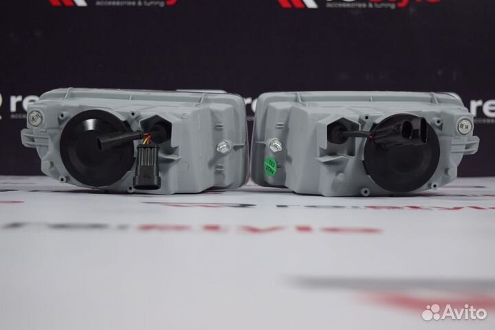 Туманки Toyota Land Cruiser 100