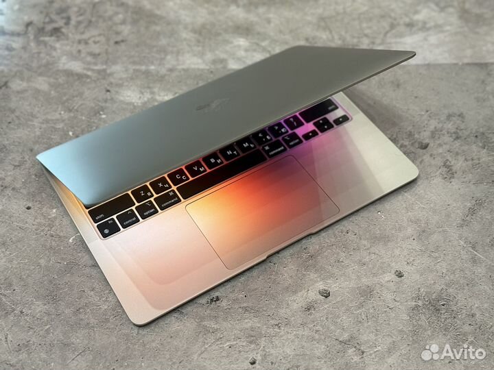 Macbook air 13 2020 m1 256gb Гарантия, Доствка