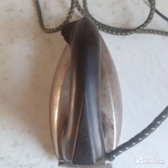 Утюг старинный