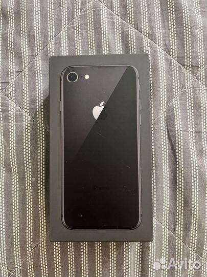 Телефон iPhone 8 64 gb