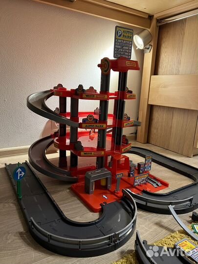 Парковка для машинок полесье