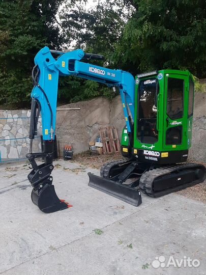 Мини-экскаватор Kobelco SK30UR, 2015