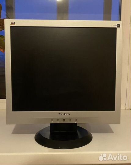 Монитор 17” Viewsonic VA703M-4