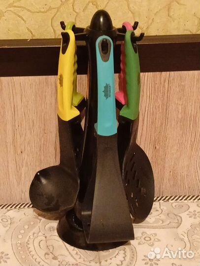 Столовые приборы