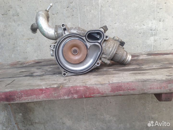 Помпа с термостатом бмв Х5 Е70 Х6 F10 F02 N63 B44