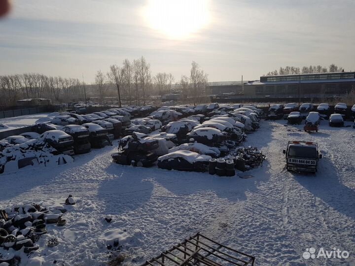 8E0199343 Опора двигателя передняя Audi Ауди A4 B7